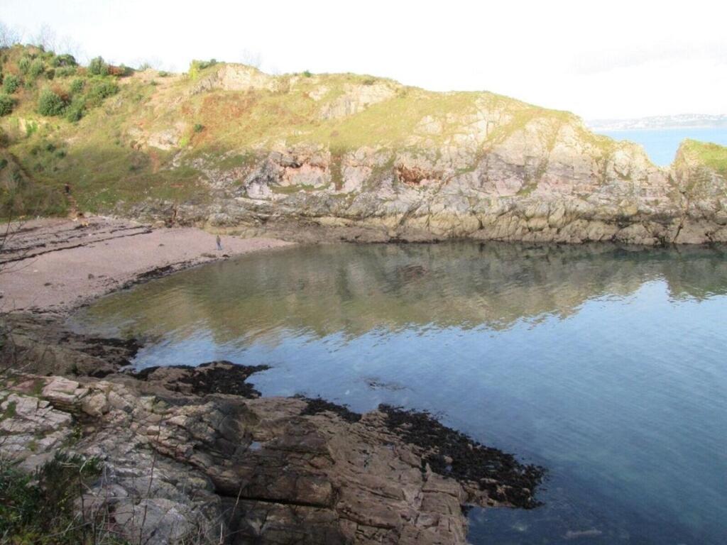 A Modern And Cosy Apartment Just Yards From Brixham'S Bustling Harbourside Exterior photo